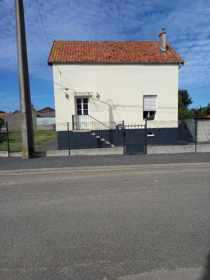 Maison Du Chemin De Fer Grandcourt (Somme) Exterior foto
